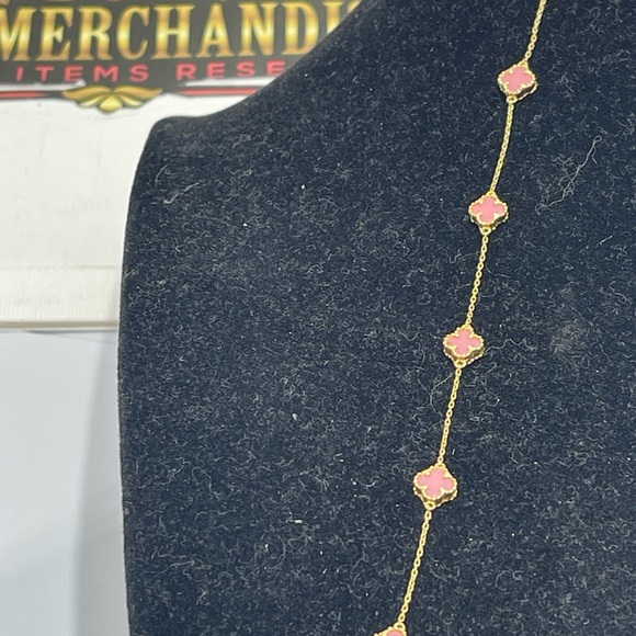 18 k Pink Clover Bracelet, size 7-7.5 . - Picture 10 of 14